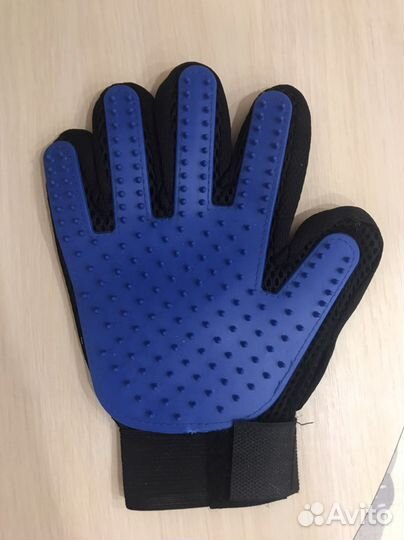 Перчатка для вычесывания шерсти