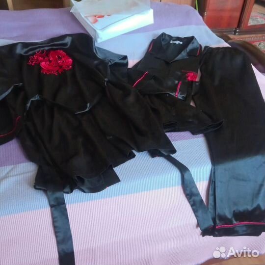 Пижама женская атласная