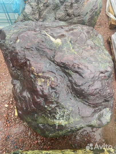 Валуны, мраморная крошка, галька, банные камни