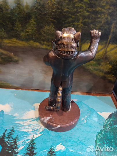 Настольная фигурка бронза