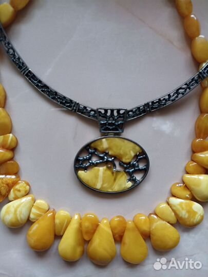 Янтарное колье