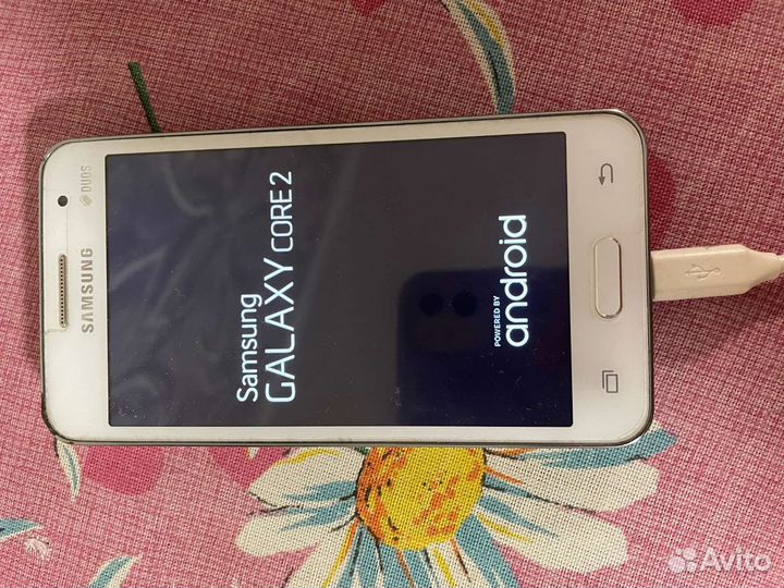 Телефон Samsung