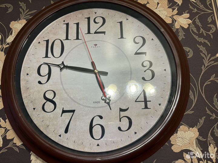 Настенные часы Рубин кварц