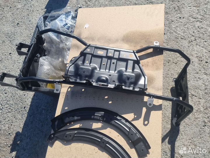 Калитка запасного колеса паджеро 4