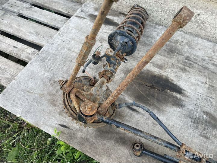 Задний поворотный кулак kia spectra спектра shuma