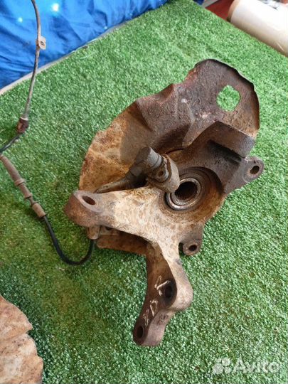 Кулак поворотный передний правый Hyundai Elantra 3