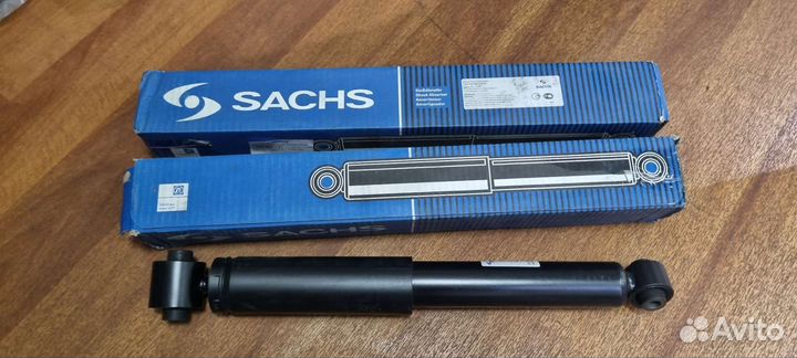 Стойки амортизатора nissan qashqai j10