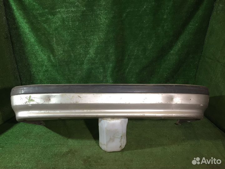 Бампер задний sedan Mazda Capella GD Золото вмятин