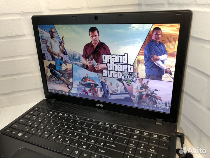 Мощный игровой ноутбук i5/2 видеокарты