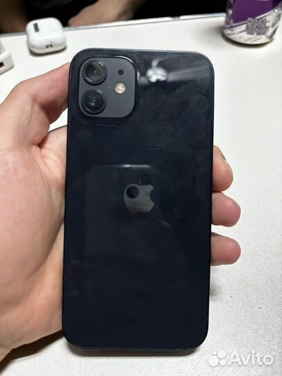 iPhone 12, 64 ГБ