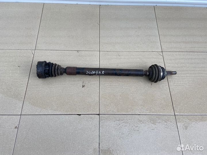 Привод передний правый Volkswagen Golf 2