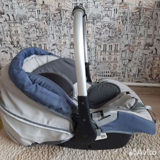 Переноска и автокресло для малыша