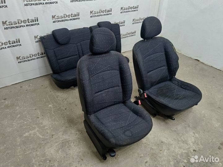 Сиденья комплект Renault Clio хэтчбек (комби) K4JB