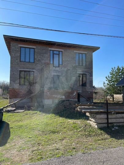 Коттедж 323 м² на участке 15 сот.