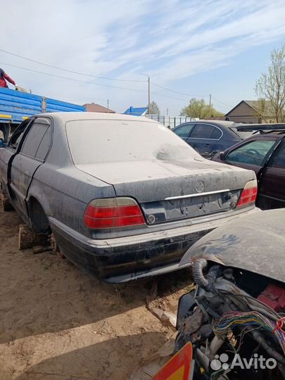 Авторазбор BMW E38