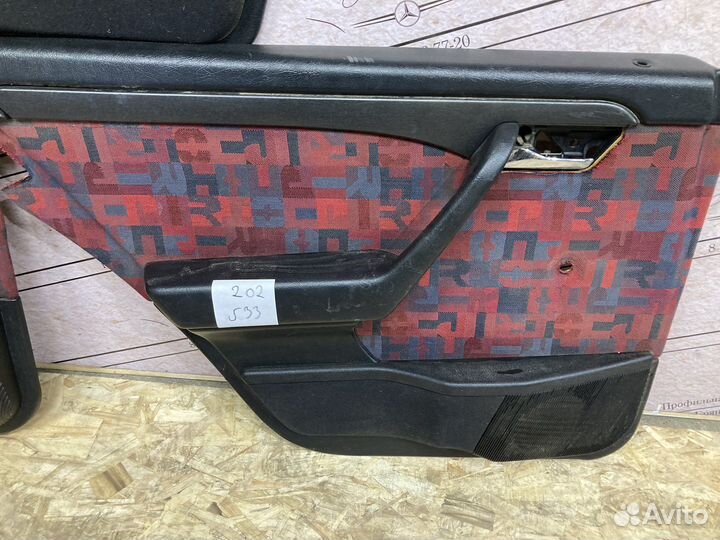 Дверные карты Mercedes w202
