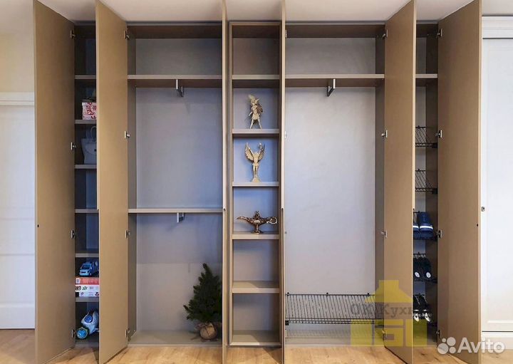 Встроенный шкаф