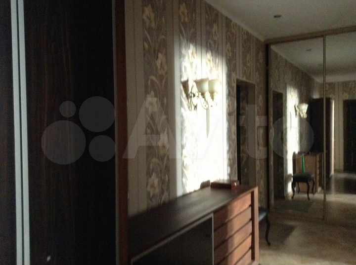 2-к. квартира, 70 м², 6/10 эт.