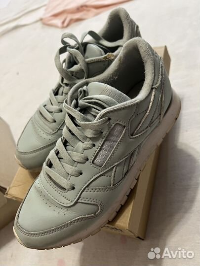 Кроссовки reebok classic женские