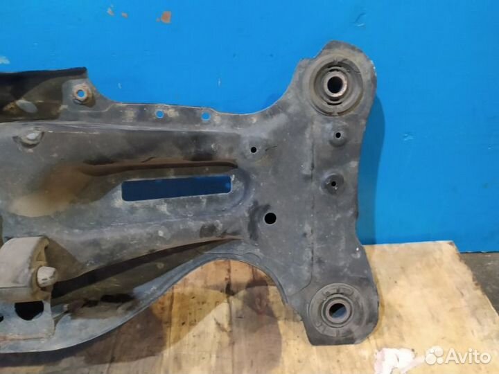 Подрамник задний Toyota Camry V30 2001-2005