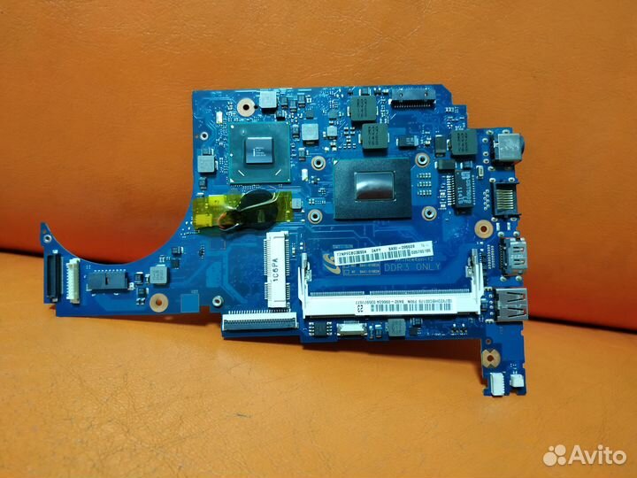 Материнская плата для ноутбука