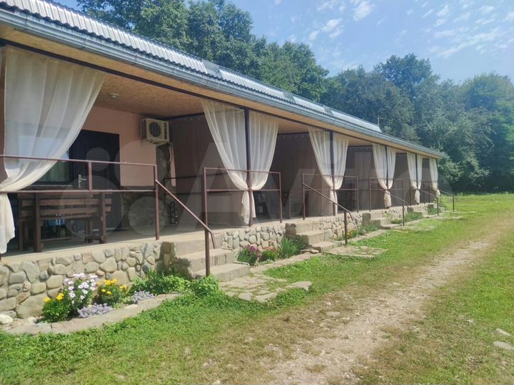 Дом 300 м² на участке 10 га