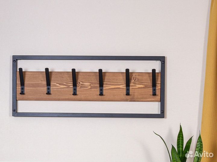 Вешалка настенная в прихожую