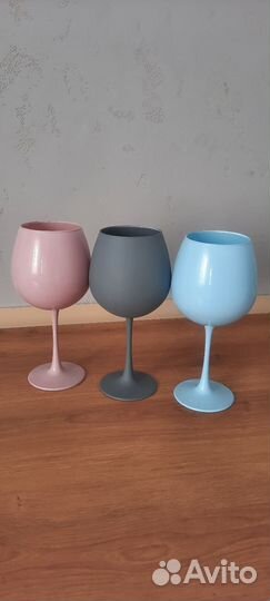 Винные бокалы
