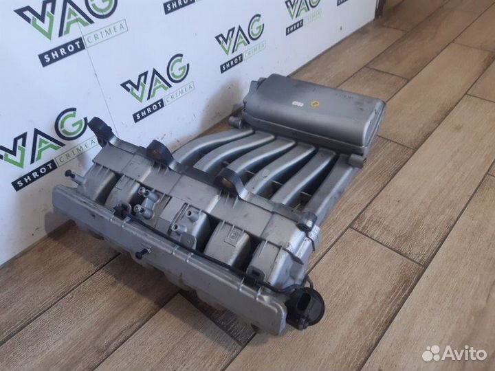 Коллектор впускной Volkswagen Passat B6 (3C2)
