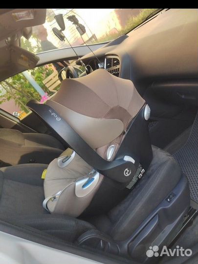 Автокресло Cybex Aton Q Plus Platinum