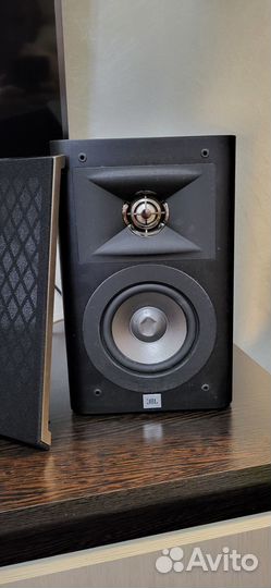 Полочная акустика JBL studio 220