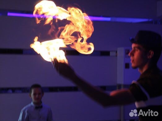 Шоу гигантских мыльных пузырей