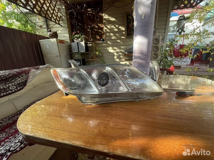 Фары на toyota camry 40