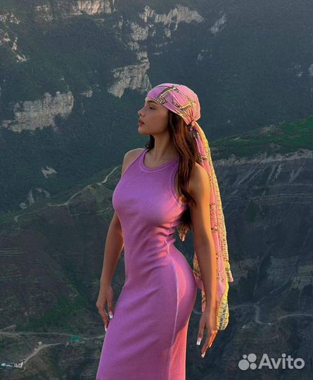 Balenciaga платье женское шикарное Валя Карнавал