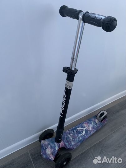 Самокат детский трёхколесный Triumf Active