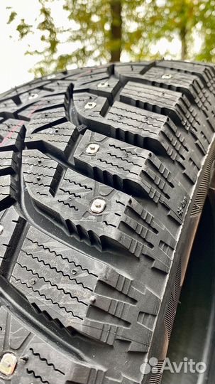 Bridgestone Blizzak Spike-02 SUV 215/65 R17 103T