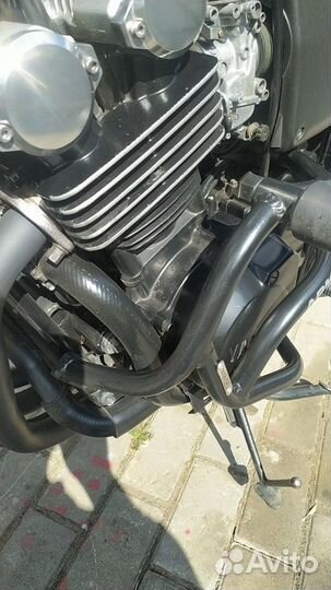 Yamaha fzs600