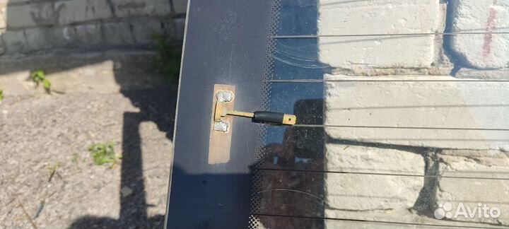 Заднее стекло ваз 2112