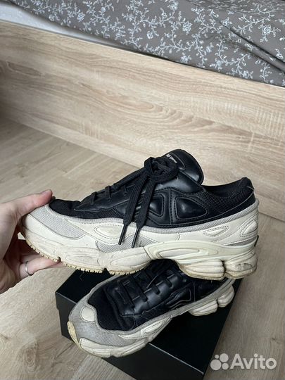 Кроссовки Adidas raf simons ozweego cream white