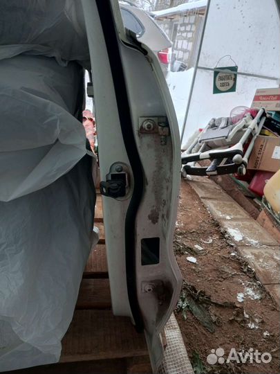 Дверь Фольксваген