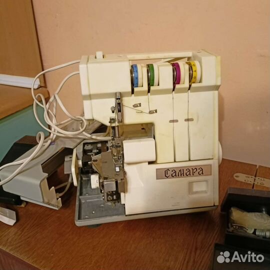 Оверлок и швейная машина