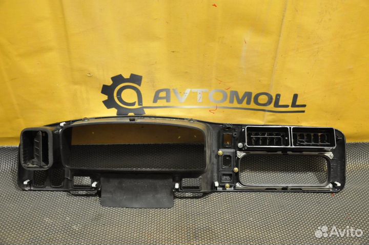 Консоль панели приборов mitsubishi pajero sport