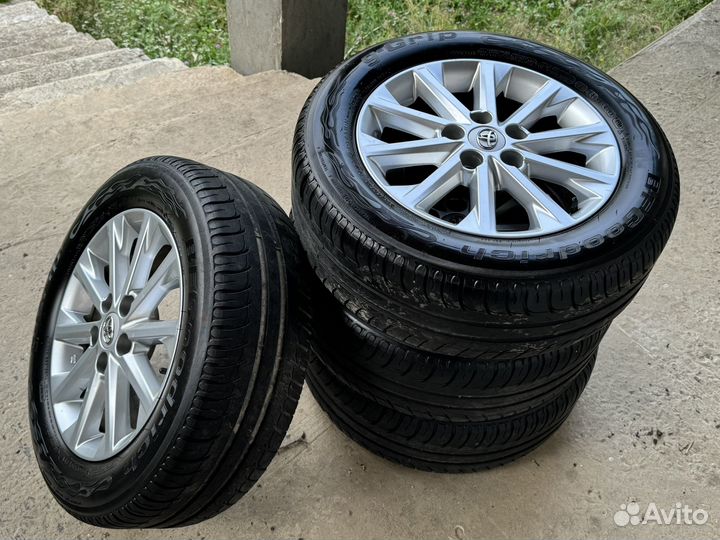 Колеса на toyota 215/60 R16
