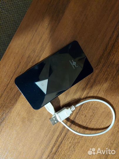 Повербанк 3500мАч (внешний аккумулятор)