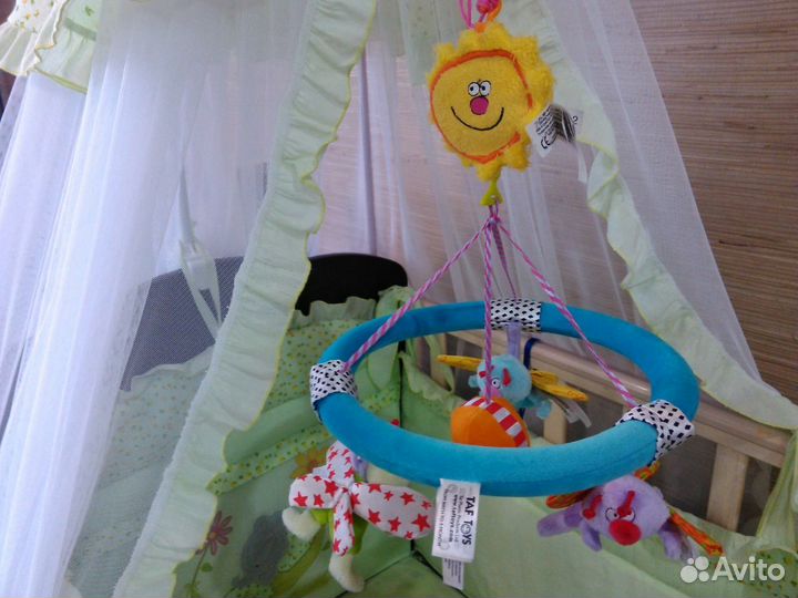 Карусель в кроватку Taf Toys
