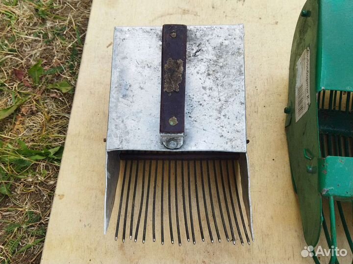 Комбайн для сбора ягод