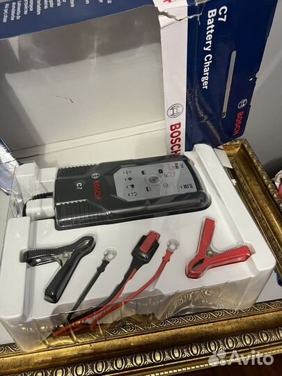 Bosch C7 Baterry Charger 12/24V