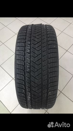 Pirelli Scorpion Winter 285/40 R22 110V