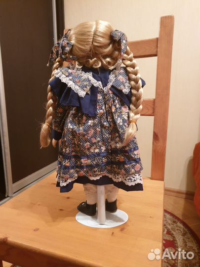 Кукла фарфоровая коллекционная 45 см