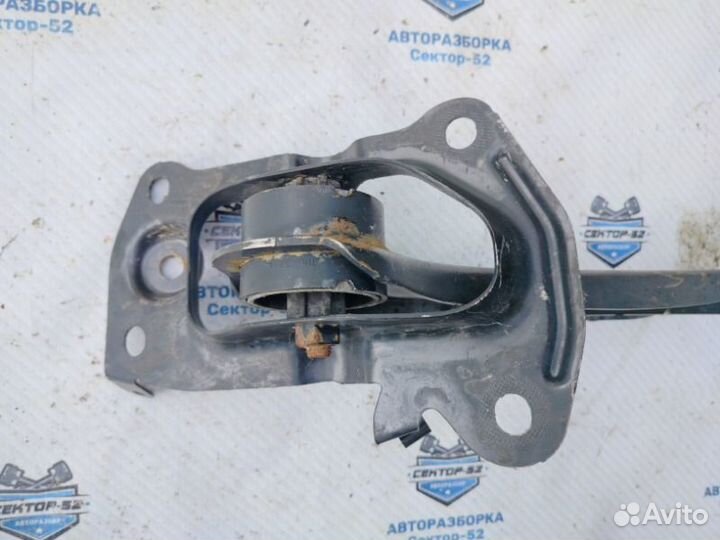 Рычаг задний правый Volkswagen Tiguan 1